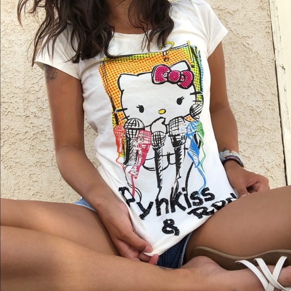 Hello Kitty top - Picture 2 of 2